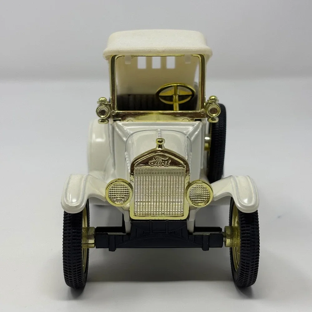 Limited Edition 1918 Ford Model T Runabout US Mail 1:25 Diecast ERTL Coin Bank